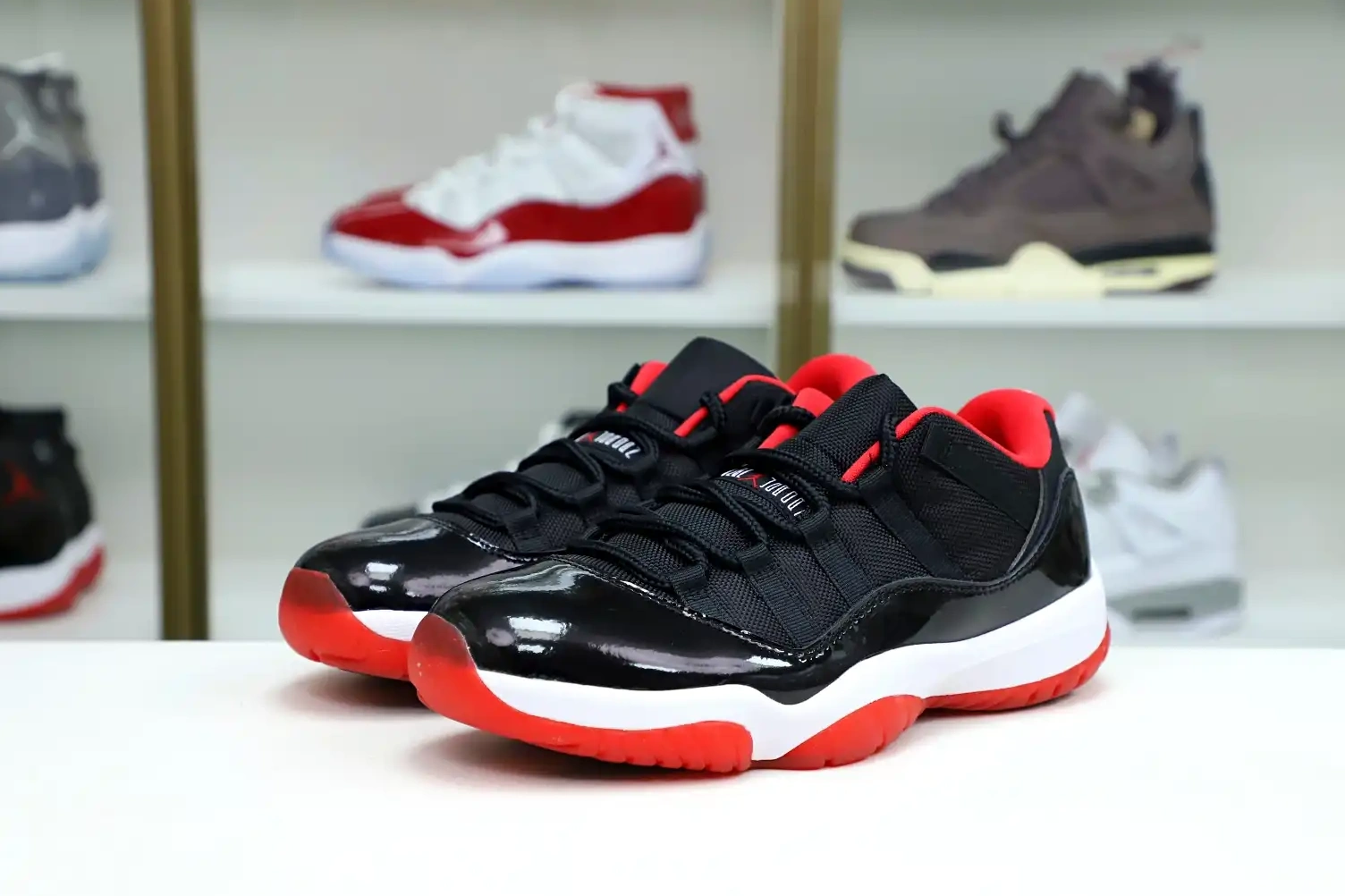 BRED RETRO 11 Kimikick JORDAN AIR LOW 0529